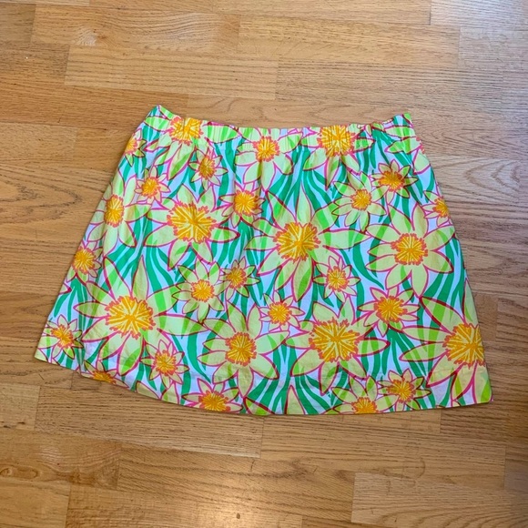 LILLY PULITZER DAFFODIL PRINT SKIRT SIZE SMALL - Picture 2 of 5